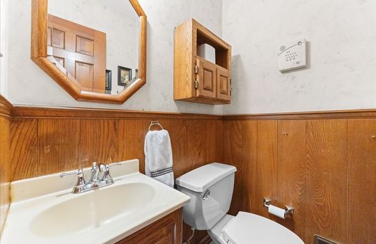 11-7205 Woodward St-22