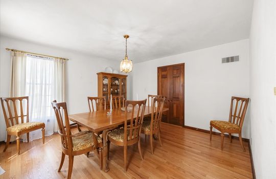 12-7205 Woodward St-21