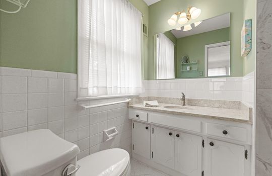 14-7205 Woodward St-19