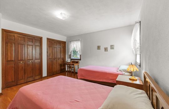 21-7205 Woodward St-17