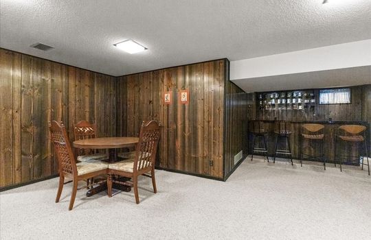 23-7205 Woodward St-11