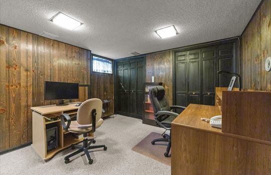 25-7205 Woodward St-08