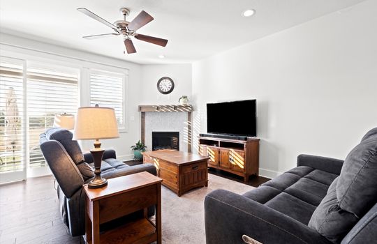 03-21373 W 117th Terrace