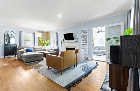 05-1127 W 76 Terrace