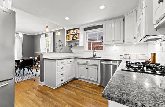 14-1127 W 76 Terrace