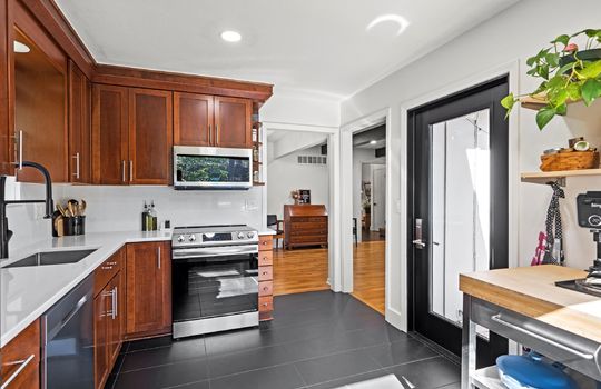 15-10528 Cherokee Ln