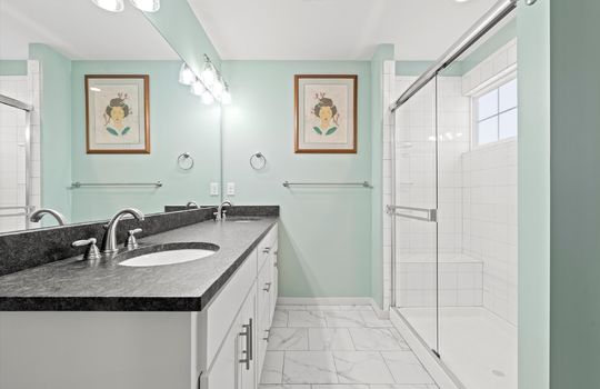 15-21373 W 117th Terrace