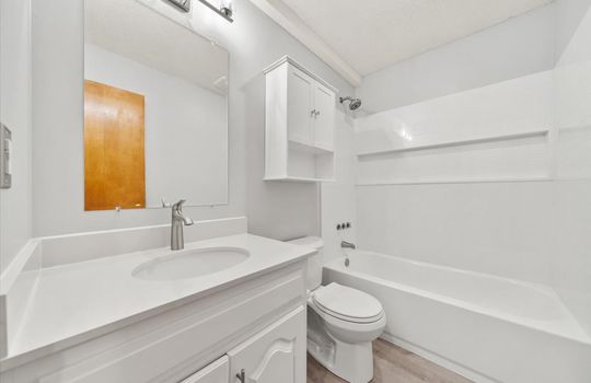 19-Project 1428 N Hunter Dr-18