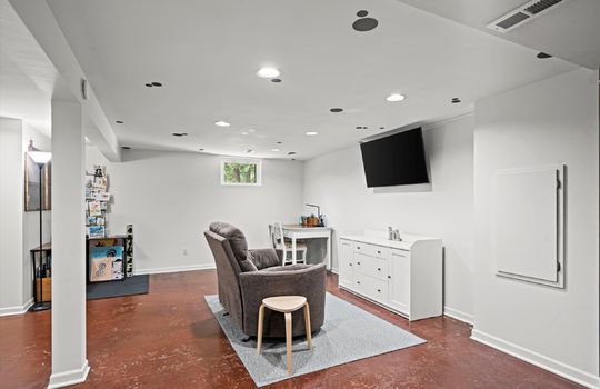 23-10528 Cherokee Ln