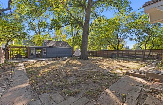 33-1127 W 76 Terrace