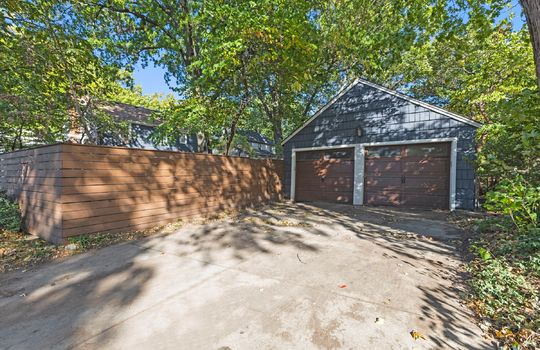 36-1127 W 76 Terrace