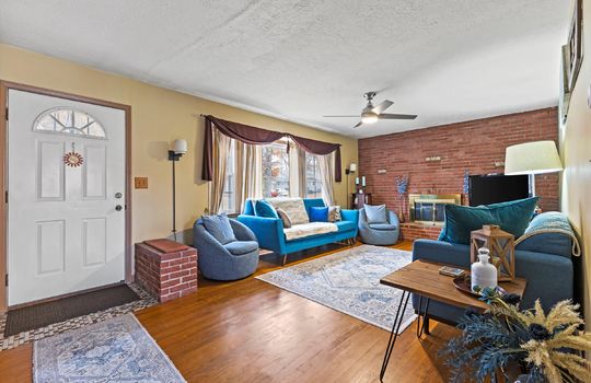 05-10100 E 86 Terrace