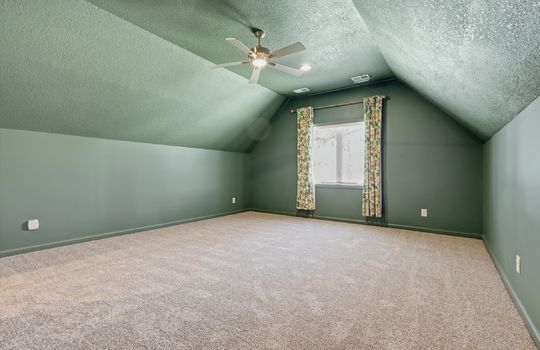 27-9815 Overbrook Rd