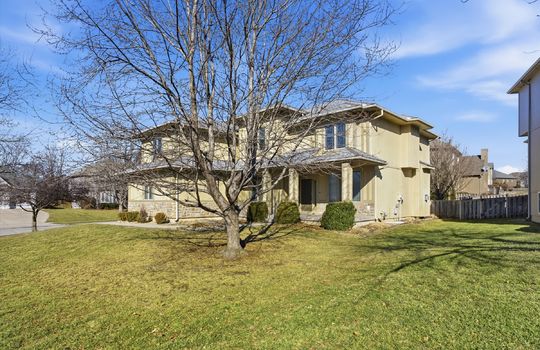 02-2300 NE Silver Spring Ln