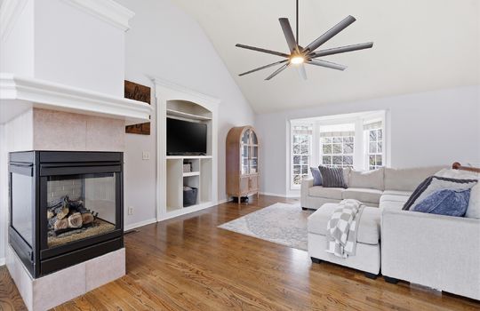 05-12187 S Troost St