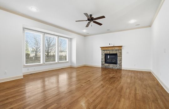 05-2300 NE Silver Spring Ln