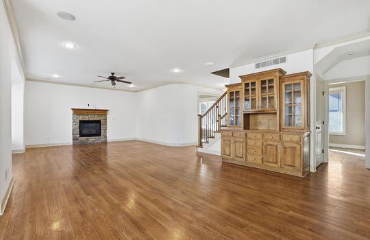 07-2300 NE Silver Spring Ln