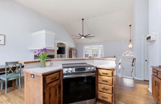 11-12187 S Troost St