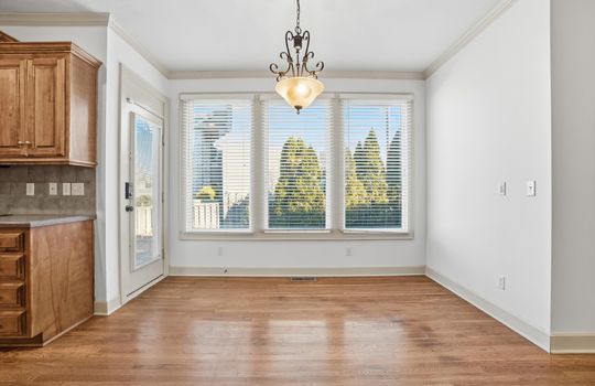 13-2300 NE Silver Spring Ln