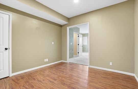 27-2300 NE Silver Spring Ln