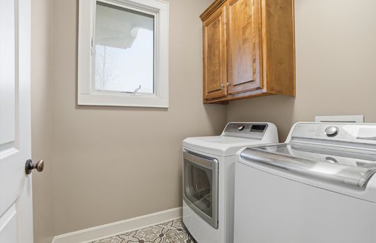 40-2300 NE Silver Spring Ln