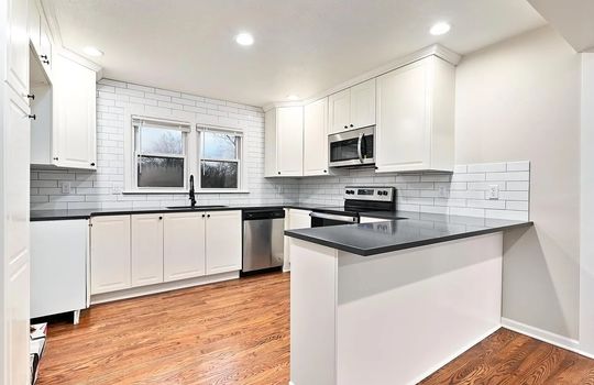 81addb9bd9a4b316ffc0805e0b3b465f-uncropped_scaled_within_1344_1008