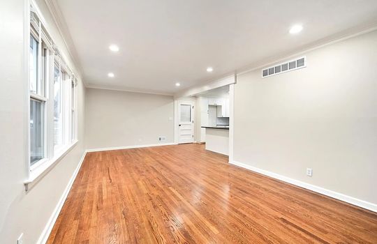 f39dc43d6e1dd167f9c88242a2b3fef4-uncropped_scaled_within_1344_1008