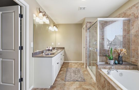 18-16458 S Lawson St