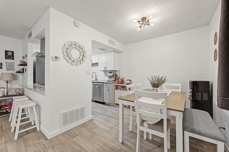 12 - 33RD