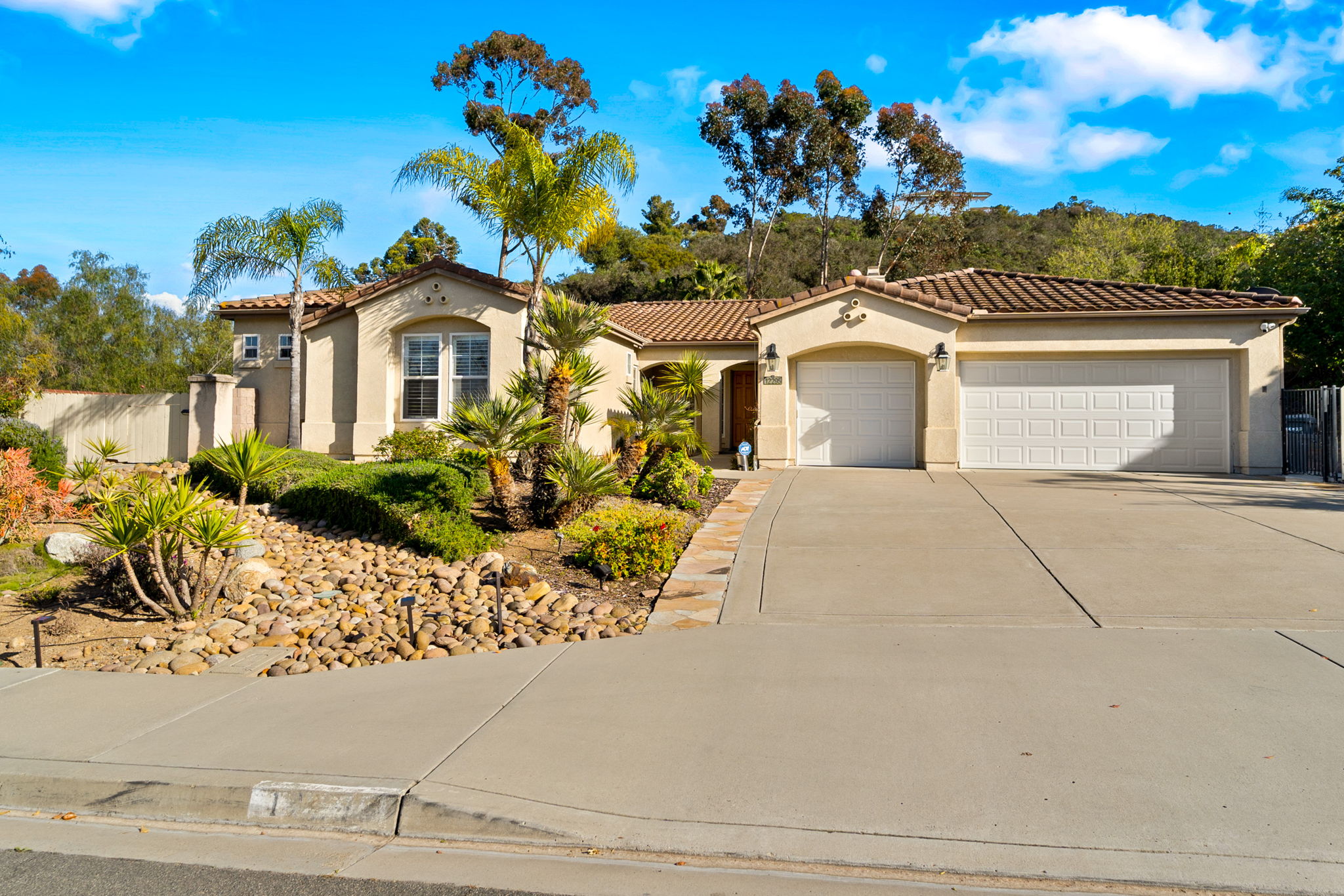 40-web-or-mls-Stonemill (33 of 59) (1)