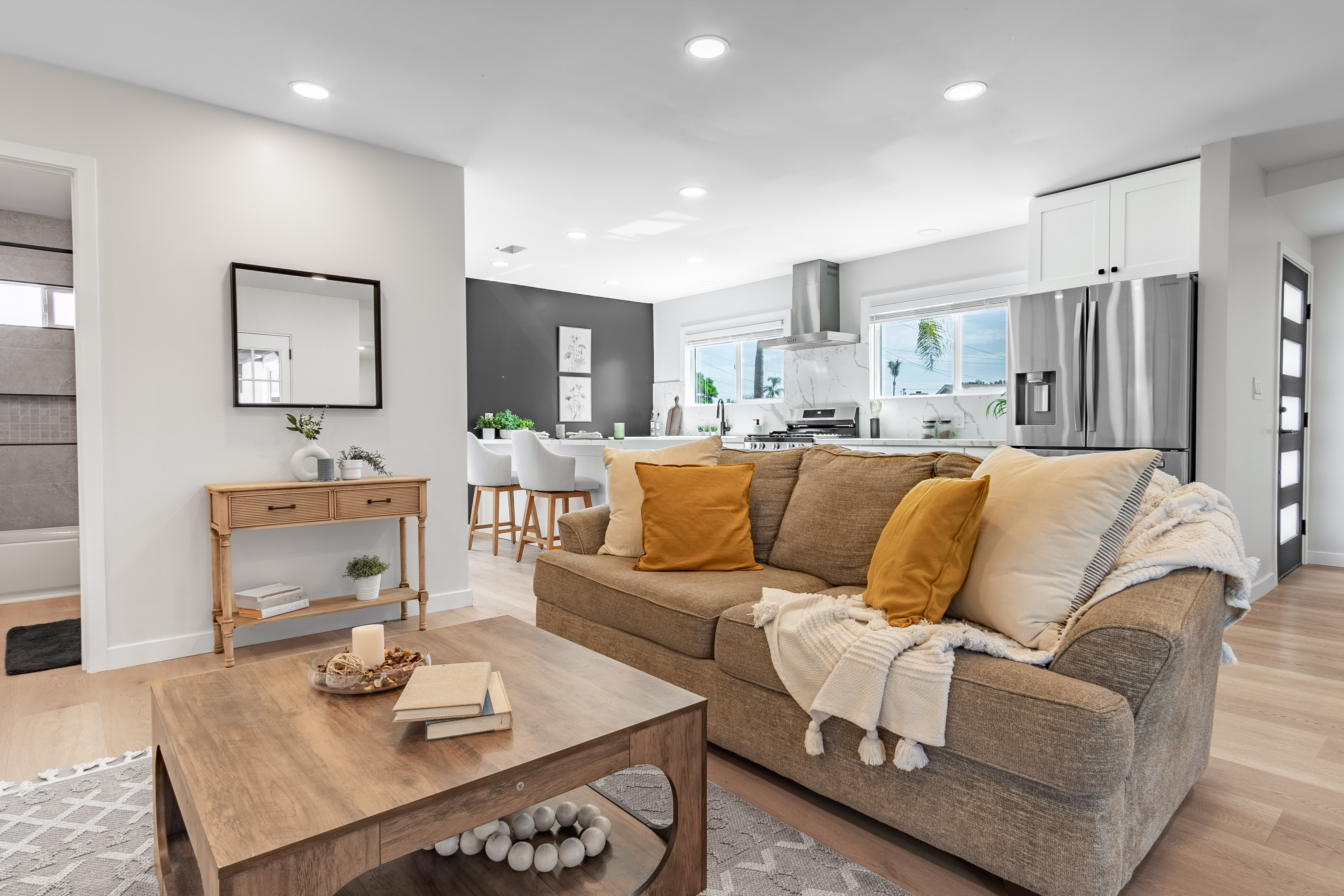 3446-mt-everest-blvd-living-room