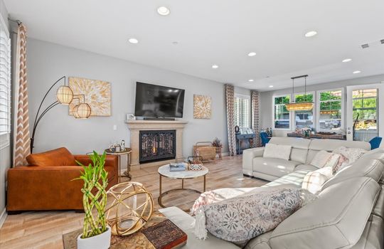 07-3736 Donna Ct, Carlsbad, CA 92008-7