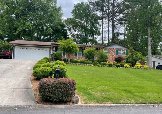 Seven-Springs-House-2