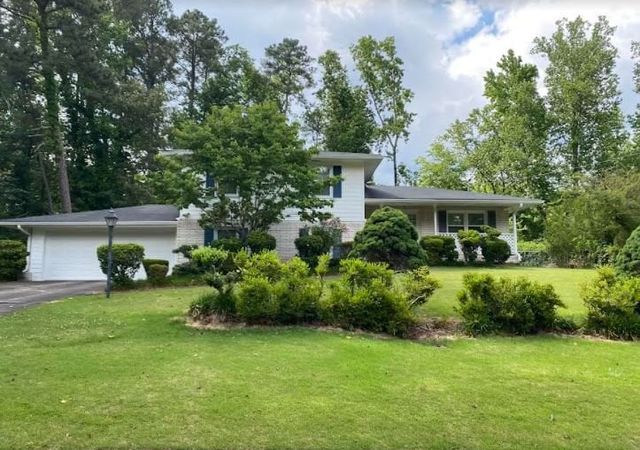 Seven-Springs-House-5