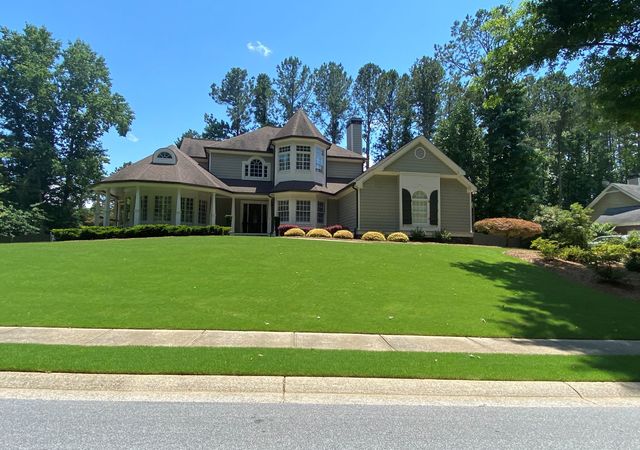 Cavallon-on-the-Creek-Home1