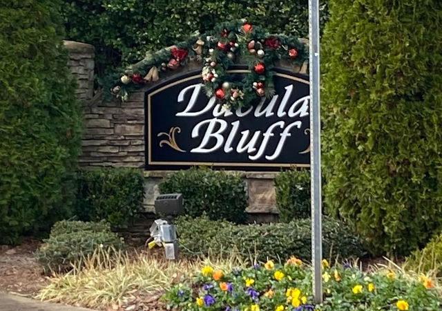 Dacula-Bluff-Dacula-1