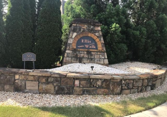 Ellis-Walk-Neighborhood