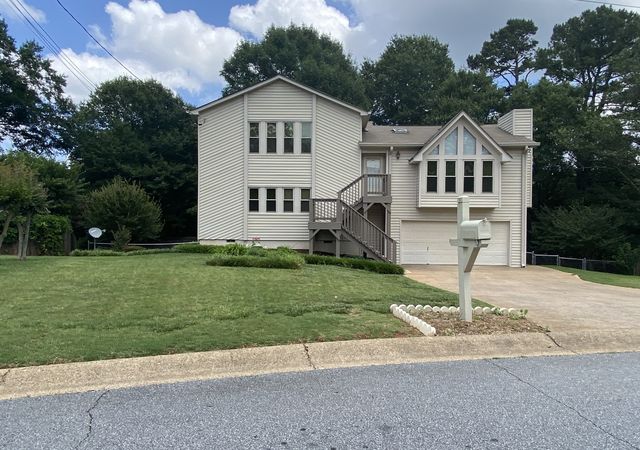 Emerald-Garden-Marietta-2-min