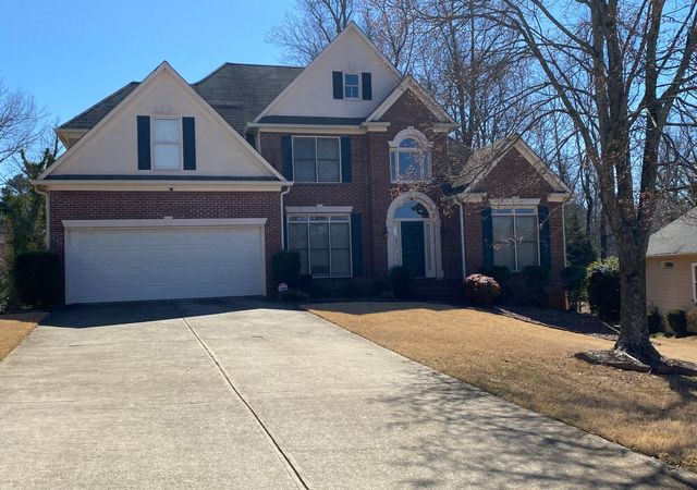 Enchanted-Woods-House-2