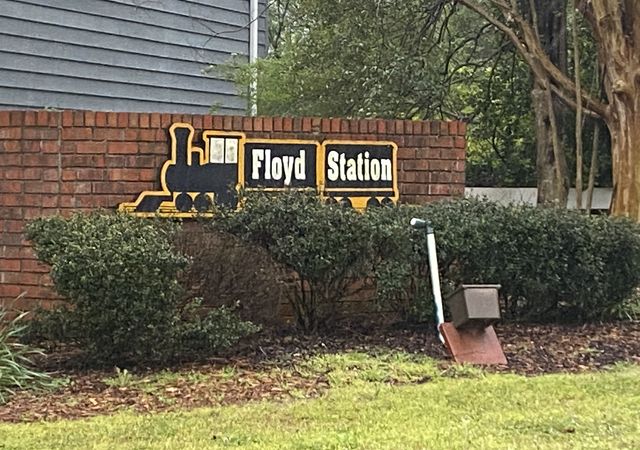 Floyd-Station-Neighborhood