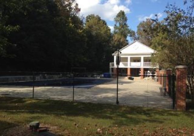 Fontainebleau-Forest-House-2