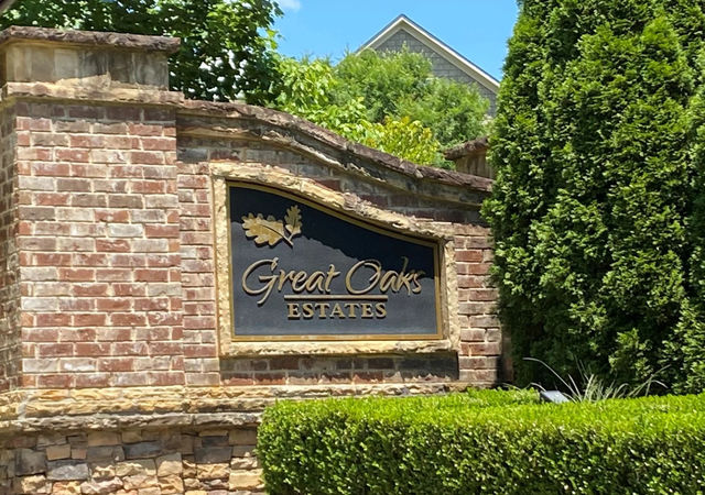Great-Oaks-Entrance