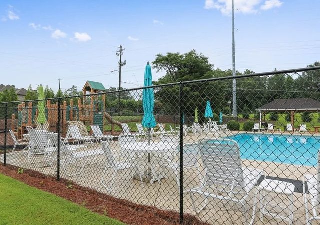 Heritage-Trace-Swimming-Pool