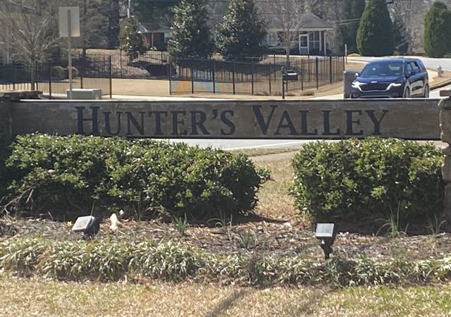Hunters-Valley-Neighborhood