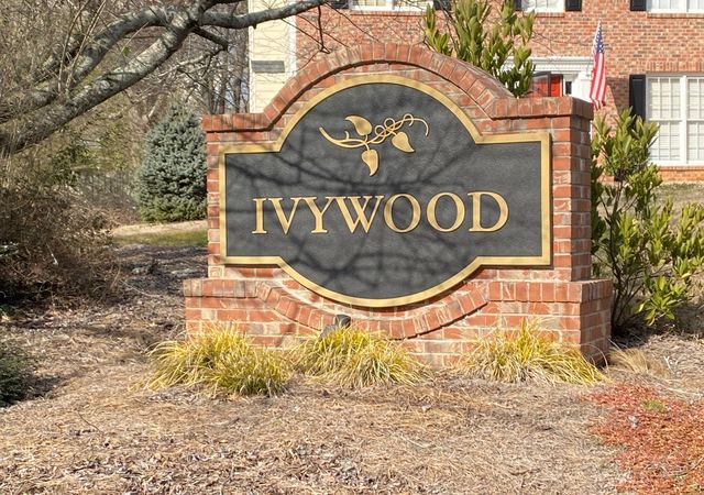 Ivywood-Neighborhood