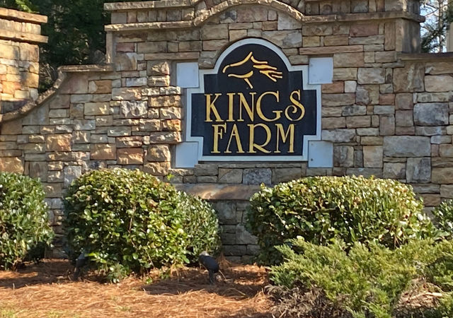 Kings-Farm-Neighborhood