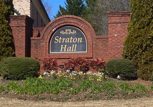 Straton-Hall-Neighborhood