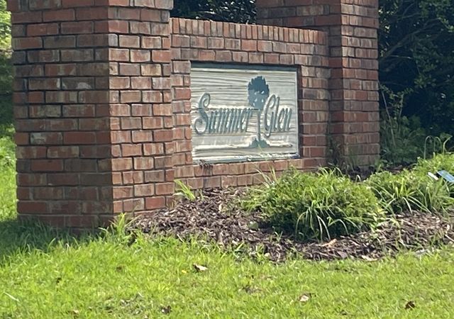 Summer-Glen-Dallas-Entrance