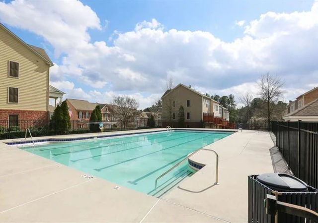 Swimming-Amenities-1