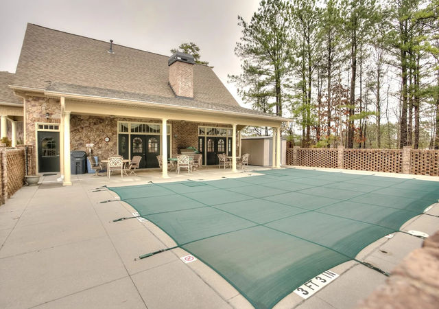 Swimming-amenities (2)